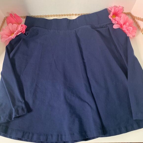 Divided blue skirt  - Picture 1 of 4
